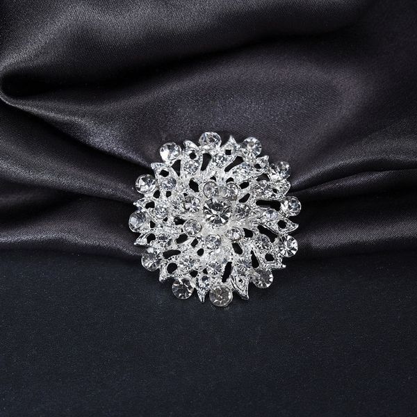jewelry small brooch peach heart rhinestone brooch mini pin pearl women's clothing accessories, White
jewelry small brooch peach heart rhinestone brooch mini pin pearl women's clothing accessories, White