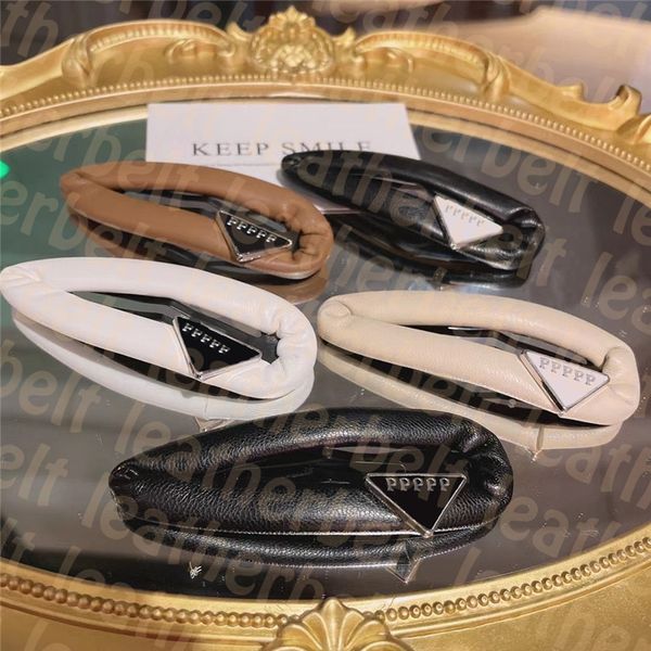womens hair clips leather barrettes letter triangle badage barrette fashion accessories, Golden;silver
womens hair clips leather barrettes letter triangle badage barrette fashion accessories, Golden;silver