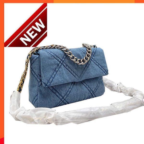 brand designers shoulder bags 2023 fashion two-tone classic clamshell bag texture metal shoulder chain handbag portable cross-body bag facto
brand designers shoulder bags 2023 fashion two-tone classic clamshell bag texture metal shoulder chain handbag portable cross-body bag facto