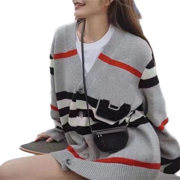 womens sweaters cardigans designer sweater pull femme letter stripe jacket high fashion sense, White;black
womens sweaters cardigans designer sweater pull femme letter stripe jacket high fashion sense, White;black