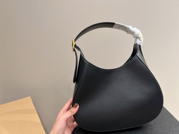 cleo designer bags handbag luxury tote bag woman shoulder bag fashion purse lady handbags purses triangle leather
cleo designer bags handbag luxury tote bag woman shoulder bag fashion purse lady handbags purses triangle leather