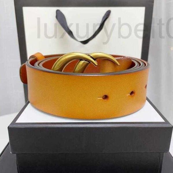 belts designer 2023belt women genuine leather golden silver bronze buckle cowhide belts men luxury 8 colors carry with box a68 ktc0, Black;brown
belts designer 2023belt women genuine leather golden silver bronze buckle cowhide belts men luxury 8 colors carry with box a68 ktc0, Black;brown