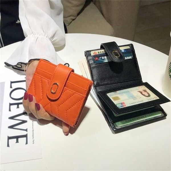 brand leather women wallet women's short 2022 new niche design exquisite high-end multi-function driver's license card bag clip, Red;black
brand leather women wallet women's short 2022 new niche design exquisite high-end multi-function driver's license card bag clip, Red;black