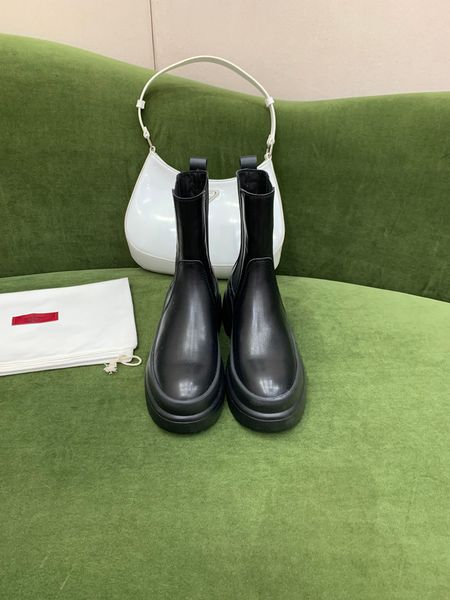 designer women boots tire genuine leather high low boot candy color ankle haif cowskin chelsea zipper shoes winter mastered martin bootes -h, Black
designer women boots tire genuine leather high low boot candy color ankle haif cowskin chelsea zipper shoes winter mastered martin bootes -h, Black