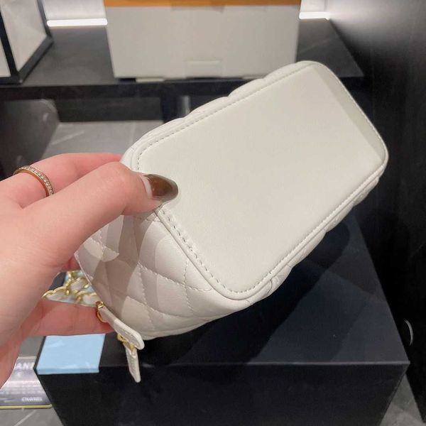 women's rs handbags shoulder bags tote 2023 new fashion ringer makeup bag portable multi-functional cross-body bag factory direct sales
women's rs handbags shoulder bags tote 2023 new fashion ringer makeup bag portable multi-functional cross-body bag factory direct sales