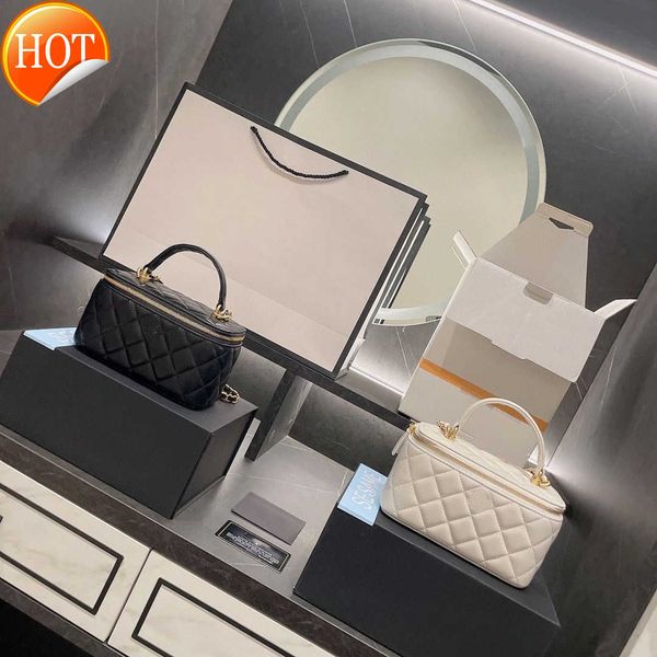 women's luxury designers handbags shoulder bags tote 2023 new fashion ringer makeup bag portable multi-functional cross-body bag factor
women's luxury designers handbags shoulder bags tote 2023 new fashion ringer makeup bag portable multi-functional cross-body bag factor