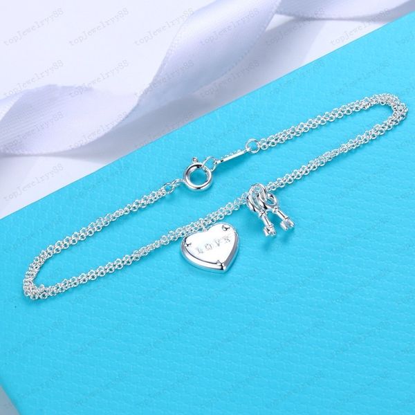 fashion key tag chain necklace luxury designer classic heart set 925 girls valentine's day love gift jewelry wholesale and retail with, Black
fashion key tag chain necklace luxury designer classic heart set 925 girls valentine's day love gift jewelry wholesale and retail with, Black