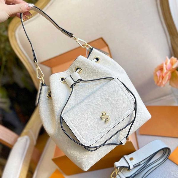 fashion tote designer women loveyou bag lockme bucket backpack shoulder circle drawstring underarm hobo clutch handbag cross body luxury
fashion tote designer women loveyou bag lockme bucket backpack shoulder circle drawstring underarm hobo clutch handbag cross body luxury