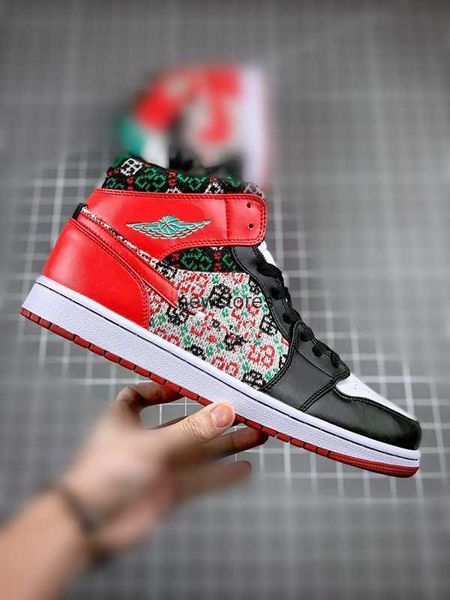 Image of Basketball Shoes Trainers Outdoor New Fashion Design Ugly Christmas Sweater Sports With Original Jumpman 1S Mid Se Gs