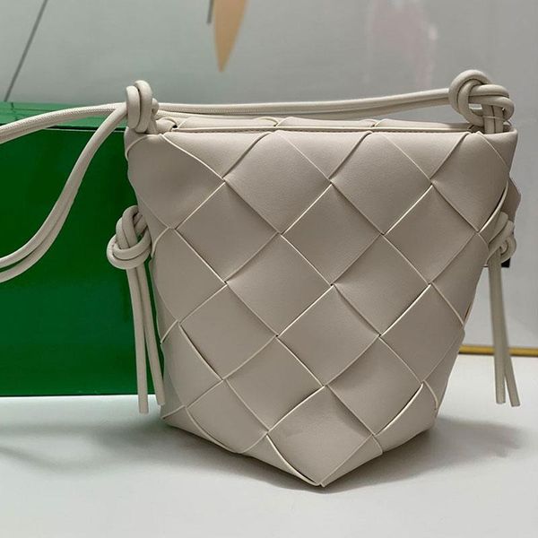 one crossbody designer bucket womens bag batega cassette shoulder botegas women bags woven luxurys interior letters genuine leather color ha
one crossbody designer bucket womens bag batega cassette shoulder botegas women bags woven luxurys interior letters genuine leather color ha