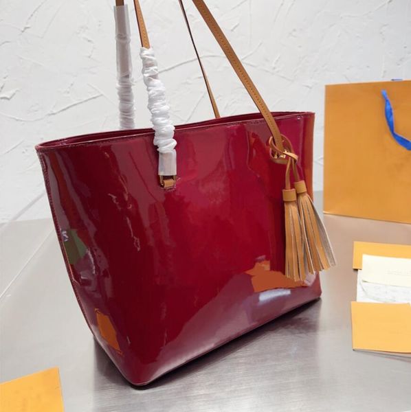 totes designers bags women large capacity 2022 patent leather fashion shoulder woman shopping bag wallet luxury designer handbags tote bag
totes designers bags women large capacity 2022 patent leather fashion shoulder woman shopping bag wallet luxury designer handbags tote bag