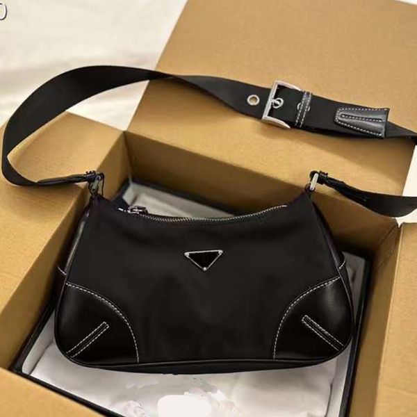 designer tote bag luxury spell leather cross body shoulder purse hobo purses fashion lady shopping handbag women letter popular totes
designer tote bag luxury spell leather cross body shoulder purse hobo purses fashion lady shopping handbag women letter popular totes