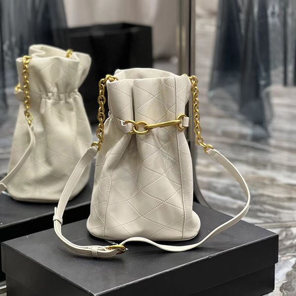 le maillon hook bucket bag in supple leather drawstring drawstring with chain gold tone metal black for women
le maillon hook bucket bag in supple leather drawstring drawstring with chain gold tone metal black for women