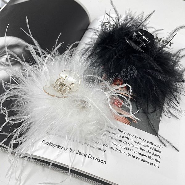 large ostrich feather hair claws elegant women girls hairclips temperament retro ladies washing face hair accessories, Slivery;white
large ostrich feather hair claws elegant women girls hairclips temperament retro ladies washing face hair accessories, Slivery;white