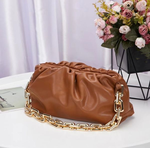31 bags leather designer handbag shoulder bag large capacity gold metal chain carrying bag
31 bags leather designer handbag shoulder bag large capacity gold metal chain carrying bag