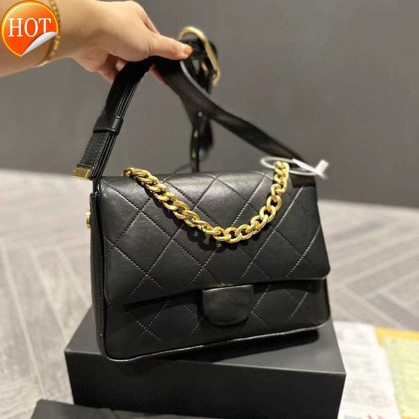 women's luxury designers single shoulder bags tote bags 2023 new ringer tofu handbag portable single shoulder cross-body bag factory di
women's luxury designers single shoulder bags tote bags 2023 new ringer tofu handbag portable single shoulder cross-body bag factory di