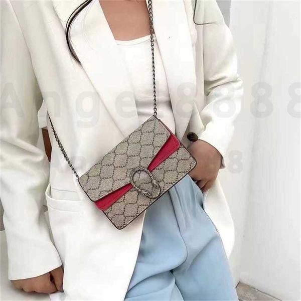 dionysian chain clamshell packages temperament senior bags ball-match fashion shoulder vintage handbags women chains phone bag
dionysian chain clamshell packages temperament senior bags ball-match fashion shoulder vintage handbags women chains phone bag