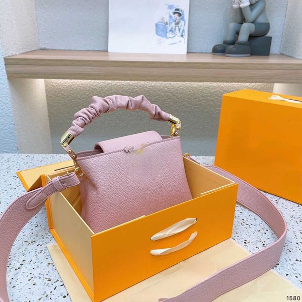 women's luxury designers handbags shoulder bags crossbody bag tote 2023 stylish textured leather shoulders messenger bag portable tote
women's luxury designers handbags shoulder bags crossbody bag tote 2023 stylish textured leather shoulders messenger bag portable tote