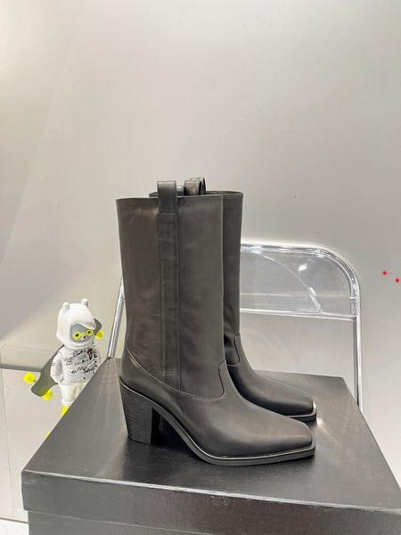 designer laureate women boots brand flamingos love arrow medal martin boot winter genuine leather coarse high heel shoes luxury desert chunk, Black
designer laureate women boots brand flamingos love arrow medal martin boot winter genuine leather coarse high heel shoes luxury desert chunk, Black