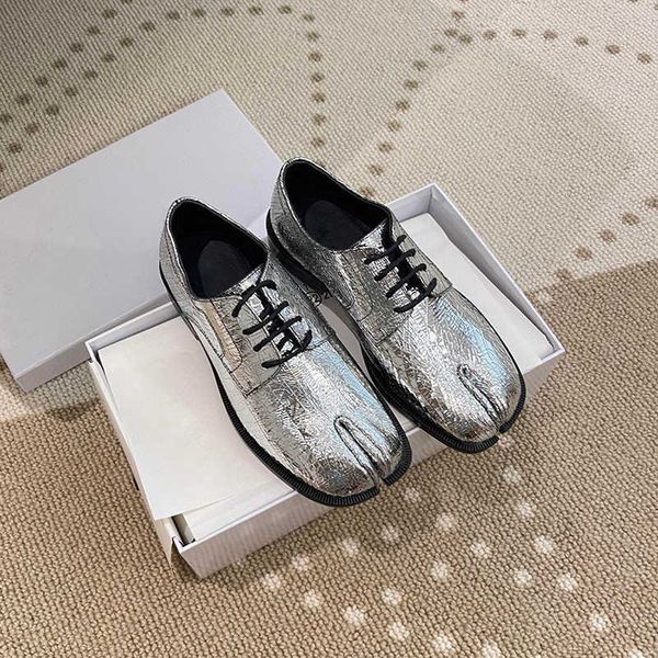 dress shoes new burst pattern martin shoes broken mirror split toe shoes autumn and winter, Black
dress shoes new burst pattern martin shoes broken mirror split toe shoes autumn and winter, Black