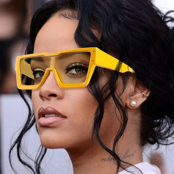 2022 rectangle vintage sunglasses women brand designer small square drive sun glasses female lady fishing eyewear uv400, White;black
2022 rectangle vintage sunglasses women brand designer small square drive sun glasses female lady fishing eyewear uv400, White;black