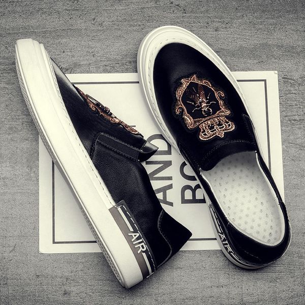 trend new mens black embroidery causal shoes retro outdoors slip on flats rock loafers walking sneakers sapatos tenis masculino
trend new mens black embroidery causal shoes retro outdoors slip on flats rock loafers walking sneakers sapatos tenis masculino