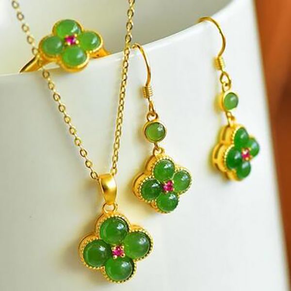 charming jewelry green jade 925 silver hetian jades clover pendant necklace rings earring set
charming jewelry green jade 925 silver hetian jades clover pendant necklace rings earring set