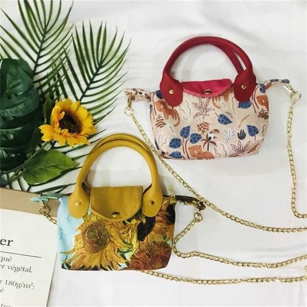 yun zhiqi small dragon dumpling bag portable oblique cross mobile phone wind light commuting makeup
yun zhiqi small dragon dumpling bag portable oblique cross mobile phone wind light commuting makeup