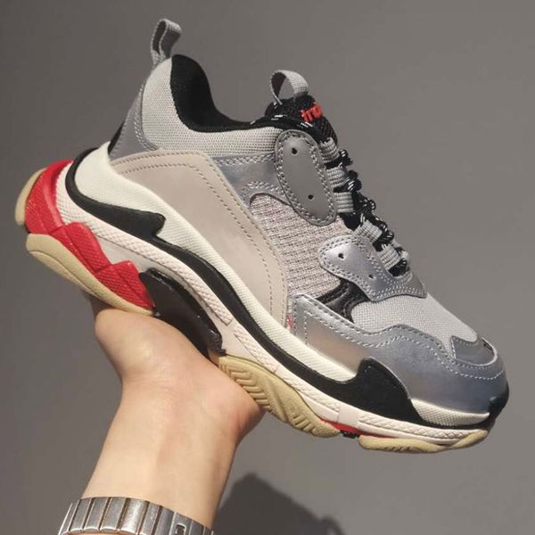 casual shoes 17fw triple s men women designer casual shoes platform sneakers clear sole black white grey red pink blue royal green mens trai
casual shoes 17fw triple s men women designer casual shoes platform sneakers clear sole black white grey red pink blue royal green mens trai