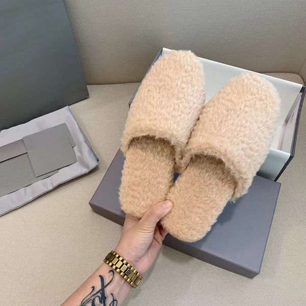 south korea fashion soft sole slippers women comfortable warm indoor fluffy nonslip, Black
south korea fashion soft sole slippers women comfortable warm indoor fluffy nonslip, Black