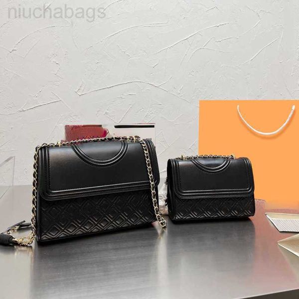 tory luxury tory designer bag handbag fashion inclined shoulder versatile tb purses tories burchs totes saddle women bags crossbody 70hc 202, Red;black
tory luxury tory designer bag handbag fashion inclined shoulder versatile tb purses tories burchs totes saddle women bags crossbody 70hc 202, Red;black