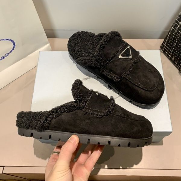 slippers luxury slide slippers designer fashion women wool sandals warm comfort slippes woman shoes autumn winter slides scuffs sandal, Black
slippers luxury slide slippers designer fashion women wool sandals warm comfort slippes woman shoes autumn winter slides scuffs sandal, Black