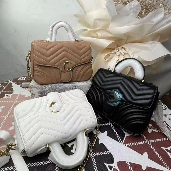brand design autumn and winter evening bag simple retro messenger bags chain shoulder bag rhombic lattice mesh handbag
brand design autumn and winter evening bag simple retro messenger bags chain shoulder bag rhombic lattice mesh handbag