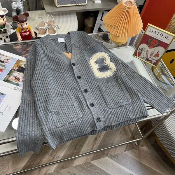 bbr sweater designer knitted cardigan classic v-neck embroidery warm coat winter solid jacket fashion loose mens and womens sweatshirts, White;black
bbr sweater designer knitted cardigan classic v-neck embroidery warm coat winter solid jacket fashion loose mens and womens sweatshirts, White;black