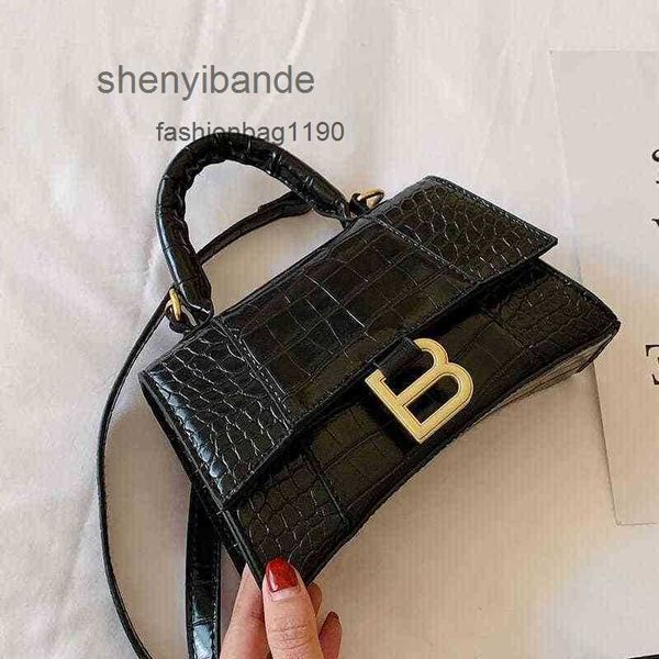 classic lady bags crossbody designer bbalencaigass ladies bags 2023 fashion b family high version women's crocodile hourglass one shoul
classic lady bags crossbody designer bbalencaigass ladies bags 2023 fashion b family high version women's crocodile hourglass one shoul