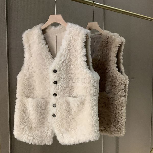 womens vests spring autumn japanese lambswool vest women jacket loose wild clothing plush femme 221205, Black;white
womens vests spring autumn japanese lambswool vest women jacket loose wild clothing plush femme 221205, Black;white