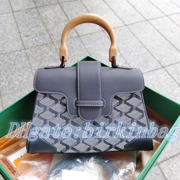 with box saigon bamboo clutch tote bag womens mens luxury designer wooden handle bag genuine leather travel crossbody handbags classic fashi
with box saigon bamboo clutch tote bag womens mens luxury designer wooden handle bag genuine leather travel crossbody handbags classic fashi