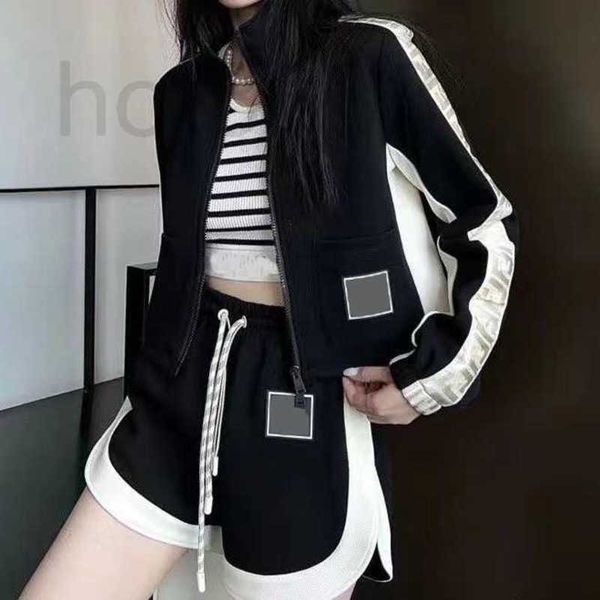 women's two piece pants designer b160 sets dress full letter double f long-sleeved suit small jacket fashionable pleated skirt feminini, White
women's two piece pants designer b160 sets dress full letter double f long-sleeved suit small jacket fashionable pleated skirt feminini, White