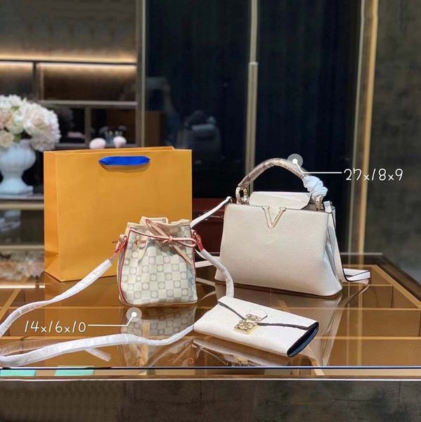 designer three-piece bag totes luxury brand purse single zipper wallets women handbags tote real leather bags lady plaid purses duffle lugga
designer three-piece bag totes luxury brand purse single zipper wallets women handbags tote real leather bags lady plaid purses duffle lugga