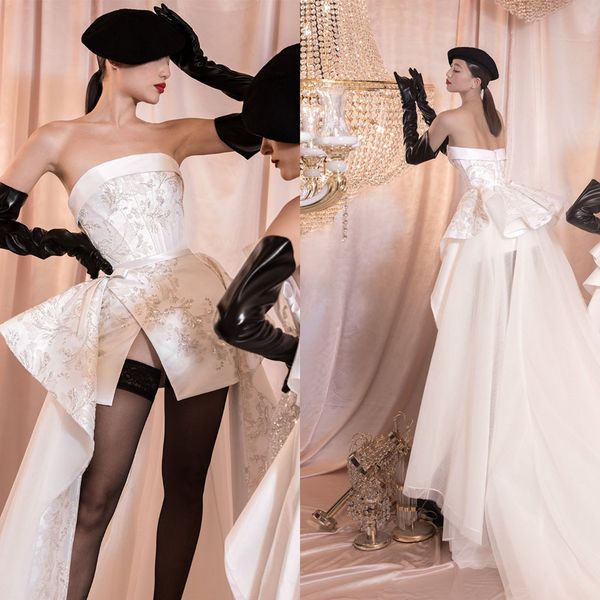 glamorous a-line wedding dresses strapless stain with applicant hi-lo special back design tulle court gown dress custom made plus size brida, White
glamorous a-line wedding dresses strapless stain with applicant hi-lo special back design tulle court gown dress custom made plus size brida, White