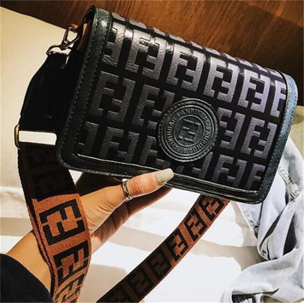 famous womens designer shoulder bags luxury monochrome evening bags fashion leather bag black lady chain purse handbag crossbody totes 4 col
famous womens designer shoulder bags luxury monochrome evening bags fashion leather bag black lady chain purse handbag crossbody totes 4 col