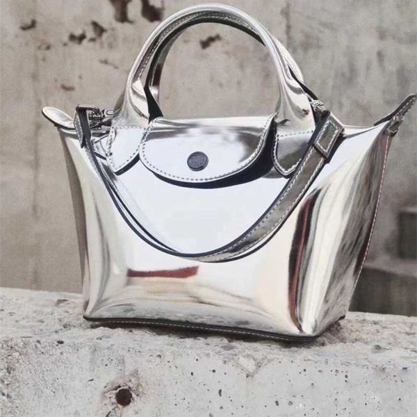 bag vrouwen echt lederen handtas verflaag paard zakken bolsas messenger schouder draagtas merk handtassen
bag vrouwen echt lederen handtas verflaag paard zakken bolsas messenger schouder draagtas merk handtassen