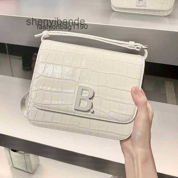 classic lady handbags crossbody bbalencaigas designer 2023 bags female b-word pink crocodile paern tofu women's single shoulder diagona
classic lady handbags crossbody bbalencaigas designer 2023 bags female b-word pink crocodile paern tofu women's single shoulder diagona