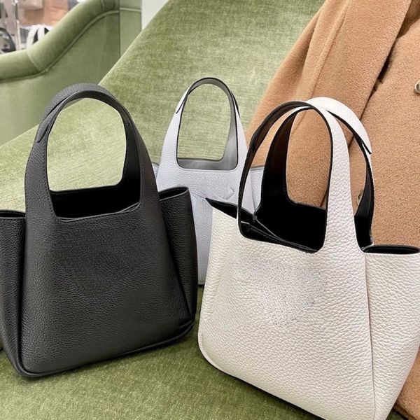 brand evening bags designer design 2022 spring and summer new food basket mini bag bucket label small portable female bag trend
brand evening bags designer design 2022 spring and summer new food basket mini bag bucket label small portable female bag trend