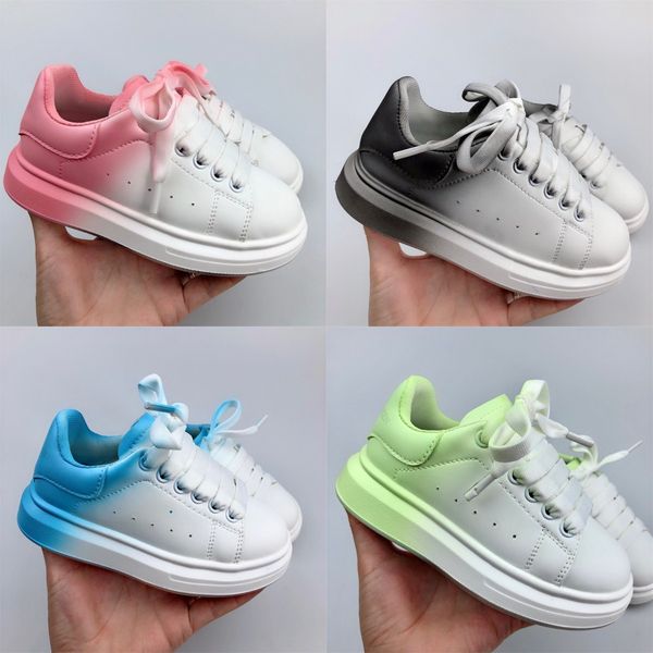 designer white black kids casual shoes classic suede velvet leather boys girls flats platform low sneaker children toddlers flat sole mc
designer white black kids casual shoes classic suede velvet leather boys girls flats platform low sneaker children toddlers flat sole mc