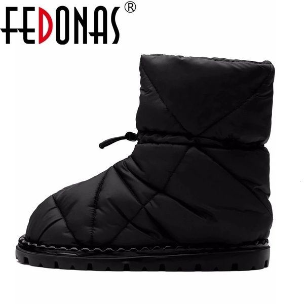 boots fedonas ins women ankle snow winter warm wool insole female fashion short shoes woman platforms 221205, Black
boots fedonas ins women ankle snow winter warm wool insole female fashion short shoes woman platforms 221205, Black