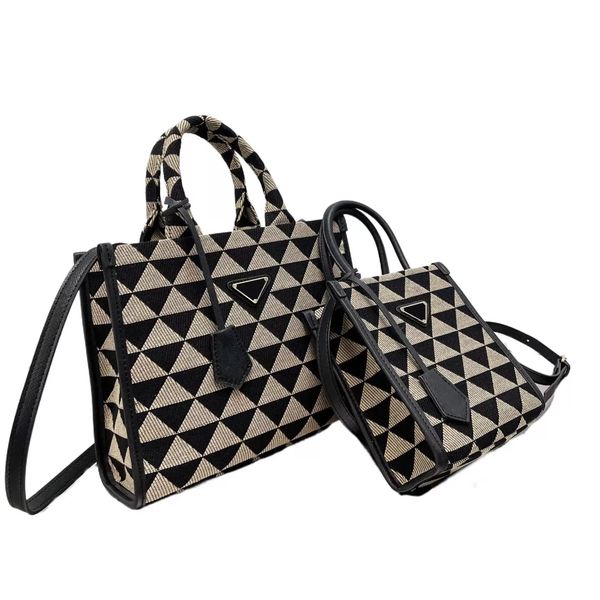triangle shopping bags designer fashion phone shoulder bag crossbody women tote stripes luxury handbag canvas with, Black;red
triangle shopping bags designer fashion phone shoulder bag crossbody women tote stripes luxury handbag canvas with, Black;red