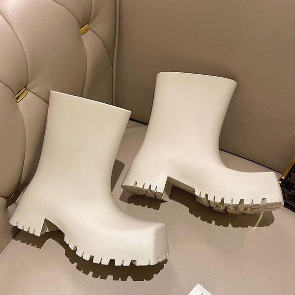 square head rain boots girl korean version casual fashion thick soled waterproof rain shoes street british style short tube martin, Black
square head rain boots girl korean version casual fashion thick soled waterproof rain shoes street british style short tube martin, Black