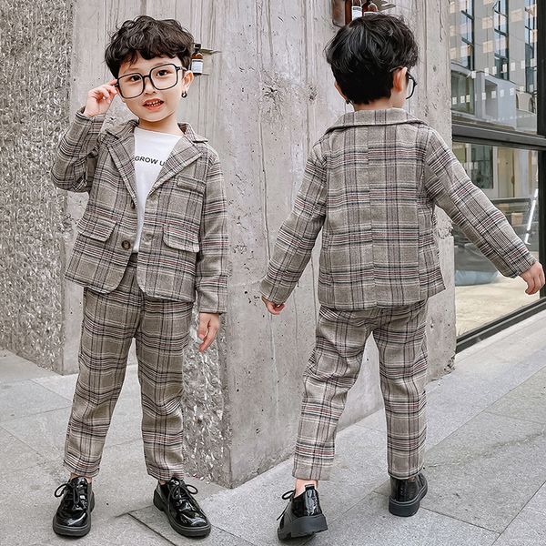 suits boys classic plaid spring autumn suit set fashion children blazer pants 2pcs clothes kids party host performance costume 221205, Black
suits boys classic plaid spring autumn suit set fashion children blazer pants 2pcs clothes kids party host performance costume 221205, Black