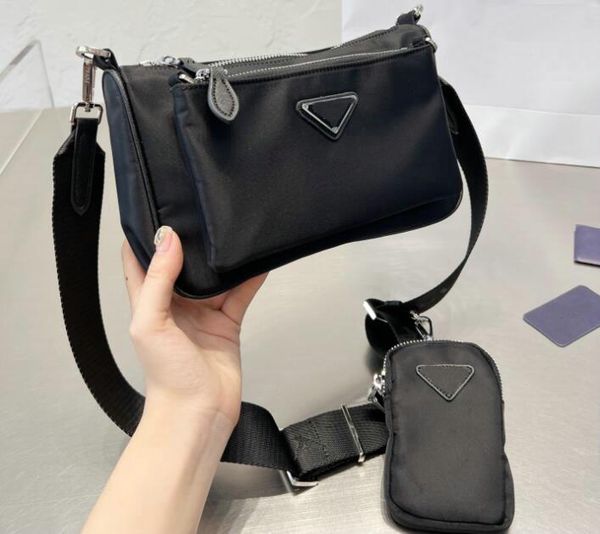 designer trio set district shoulder bags fashion nylon handbags elling wallet men crossbody bag purses messenger handbag wallet clutch
designer trio set district shoulder bags fashion nylon handbags elling wallet men crossbody bag purses messenger handbag wallet clutch